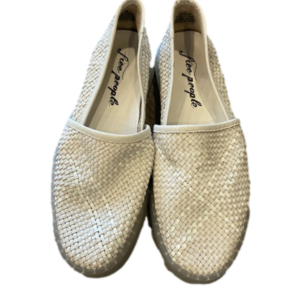 FREE people santorini slip on flat like new